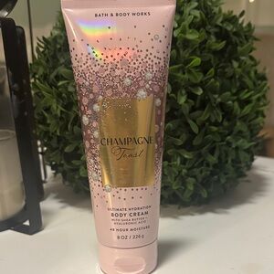 Bath & Body Works Champagne Toast Body Cream - Pink & Gold Sparkle